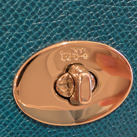 Coach Legacy Turnlock Teal & Purple Leather Wallet Silver Hardware EUC - Picture 3 of 15